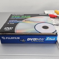 Toshiba RD-KX50SU HDD/DVD Recorder Player 80 GB w/ Remote Manual DVDs AV Cable