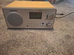 SANGEAN HDR-18 HD Radio/AM/FM/Clock and Plug – No Remote