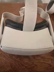 Meta Oculus Quest 2 All-in-One VR Headset with Controllers White, 128GB