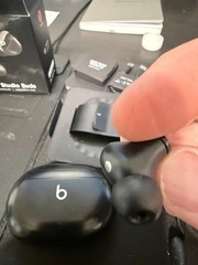 Beats by Dr. Dre Studio Buds – Black