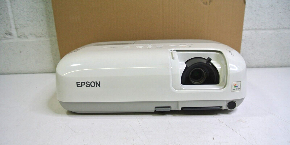 Epson EX30 H283A LCD Projector 223 Lamp Hours. NO REMOTE OR POWER CORD