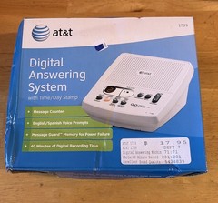 AT&T 1739 Digital Answering Machine System Brand New Sealed