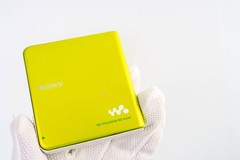 Sony MZ-E630 MD Minidisc Walkman (yellow GREEN) [26709] [DEMO / PLAYS]