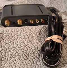 Radio Shack RF Modulator 15-2526 – A/V RCA to Coaxial TV Converter Box / EUC