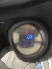 Meta Quest Pro VR Headset + Controllers + Dock READ DESCRIPTION