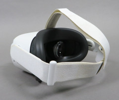 Meta Quest 2 128GB Standalone All-in-One VR Headset KW49CM