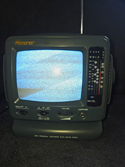 Memorex MT0500 Mini Personal Television CRT TV with AM/FM Radio