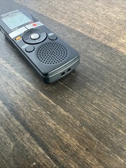 Olympus Digital Voice Recorder VN-7200 2GB Portable Recorder