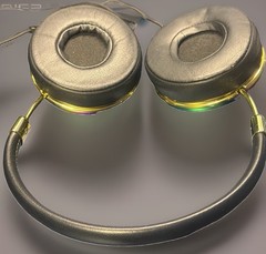 Frends Taylor Headphones OIL SLICK Black Gold. Look & Sound Great