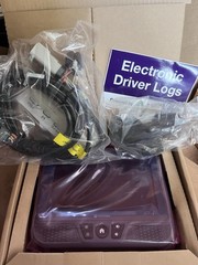 Omnitracs ELD Device CV90-JE045-101 used good condition