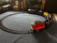 PRE-OWNED 2050 BLACK TRAIN WITH CONTROL REMOTE
