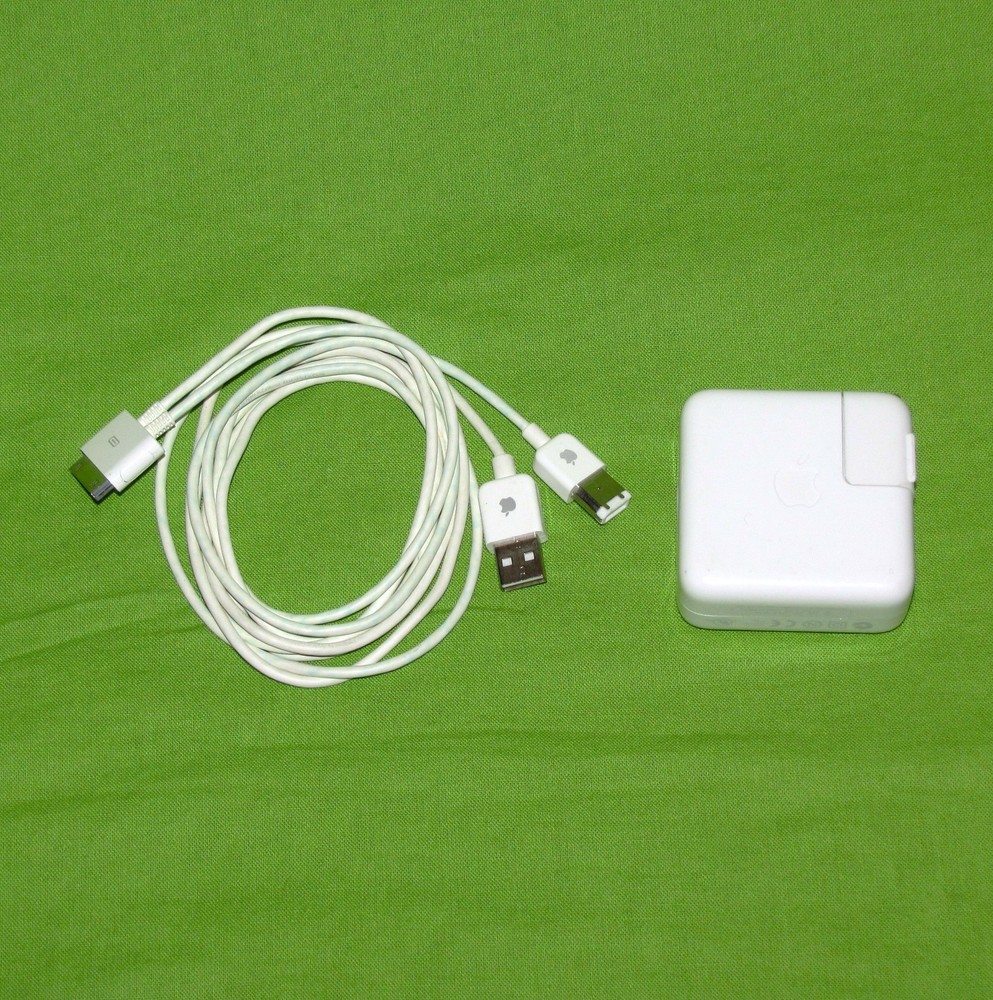 Apple 30-Pin Dock Connector to USB 2.0 + Firewire Cable with Firewire Charger
