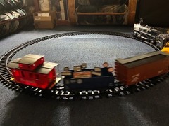 PRE-OWNED 2050 BLACK TRAIN WITH CONTROL REMOTE