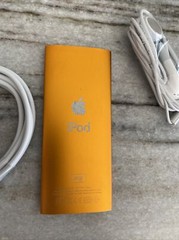 Apple iPod nano 4th Gen Orange (8 GB) New Battery. Exceptional cond.