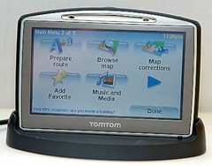 NEW TomTom GO 720 Portable GPS Navigator Unit Set in Box tom Bluetooth music 4.3