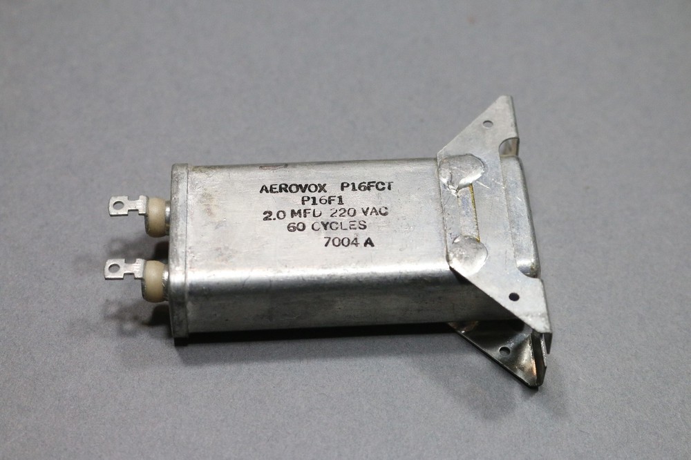 Vintage Aerovox 2.0 uF 200V AC Oil Capacitor 60 Cycle P16FCT P16F1 Tested Good