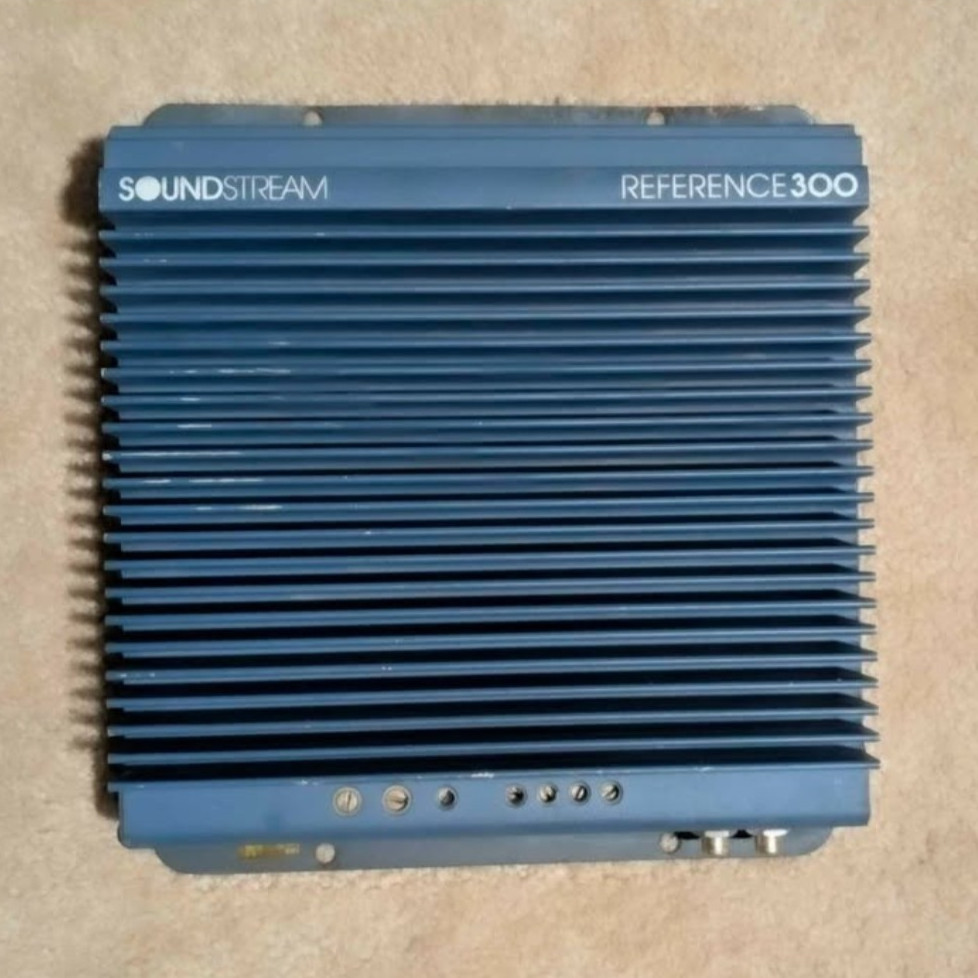 Soundstream Reference 300 2-Channel Car Audio Amplifier 300W RMS