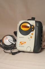 Sony S2 Portable Cassette Walkman White with Original Headphones TESTED Working
