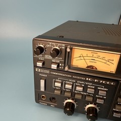 Icom IC-R7000 FM VHF UHF Radio Receiver 25 thru 1999 MHz ***UNBLOCKED***