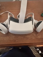 Meta Oculus Quest 2 All-in-One VR Headset with Controllers White, 128GB
