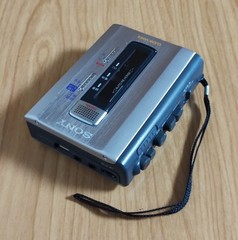 SONY TCM-500 WALKMAN Cassette Tape Recorder Player Portable Confirmed Operation