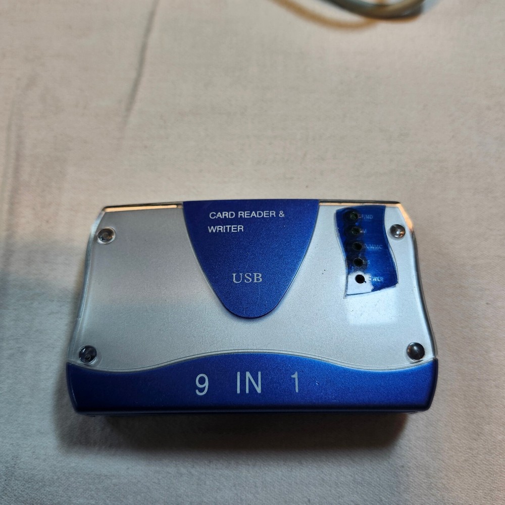 Inland 9 in 1 USB Flash Memory Card Reader and Writer
