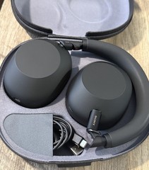BRAND NEW Sony WH-1000XM6 Wireless Noise Canceling Headphones – Black