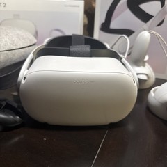 Oculus Quest 2 64GB VR Headset + Elite Strap with battery and carrying case