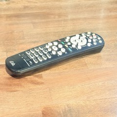 Genuine Dish Network 40.0m UHF 2G Satellite Remote Control 186228