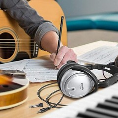 PHILIPS Over Ear Wired Stereo Headphones Studio Monitoring and Recording Headset