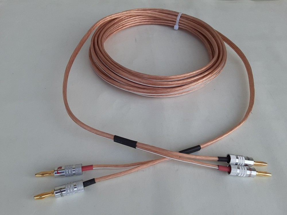 30 FT Monster Cable High Performance Precision Speaker Cable, W/ Banana Plugs
