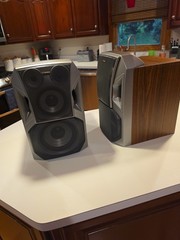 Awesome Pair Of FISHER STM-330M Shelf Speakers 180w – Nice Working Condition