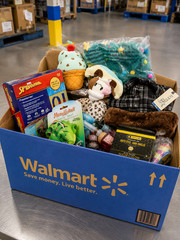 Target Wholesale Lot Featuring Premium Household Essentials
