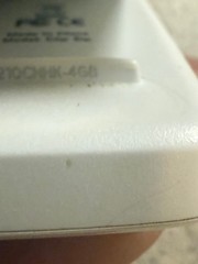 SanDisk Sansa Clip Zip WHITE (4 GB) Digital Media Player needs battery. CLEAN