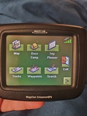 Magellan Crossover GPS 3.5″ LCD Touch Screen Topo Continental United States -A-