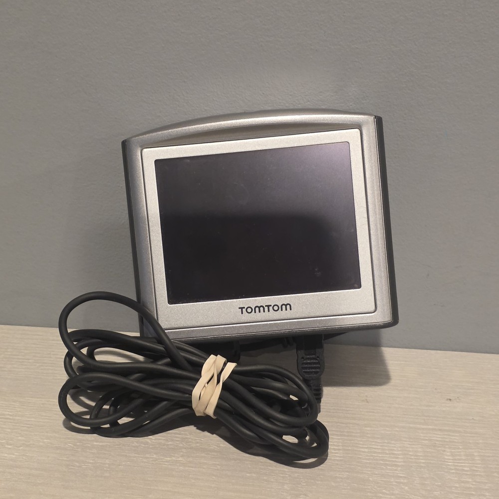 Genuine TomTom One 3rd Edition (1 GB) Portable GPS System Tested & Working
