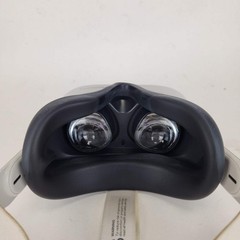 Meta Quest 2 32GB Standalone All-in-One VR Headset Only KW49CM