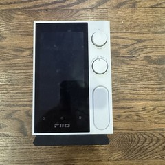 FiiO R7 HiFi Android Music Player – White – Open Box, Works Perfectly DAC Amp