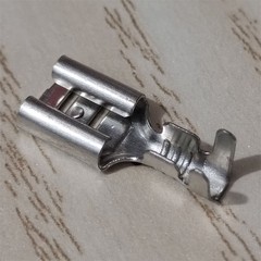 100pcs Non Insulated Crimp Connectors Female Quick Splice Spade Terminals 6.3mm