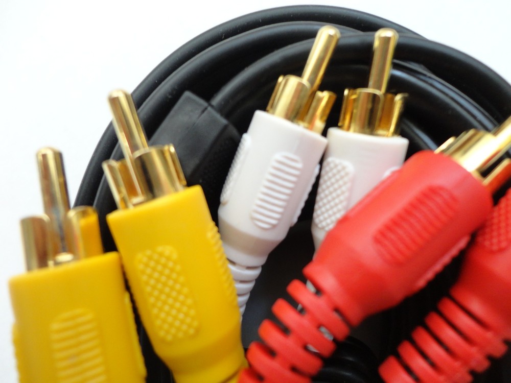 18ft. 3 RCA Male Audio/Video Stereo Dubbing Composite Cable-Gold 18′ Foot