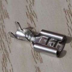 100pcs Non Insulated Crimp Connectors Female Quick Splice Spade Terminals 6.3mm