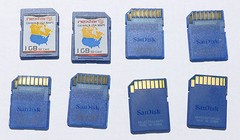 One (1) – genuine Sandisk 1GB SD card with Nextar gps USA & Canada maps