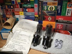 2x NOS BlackPlate DualDisc 6AS7G/6H13C ~ Vintage CokeBottle Reflektor PowerTubes