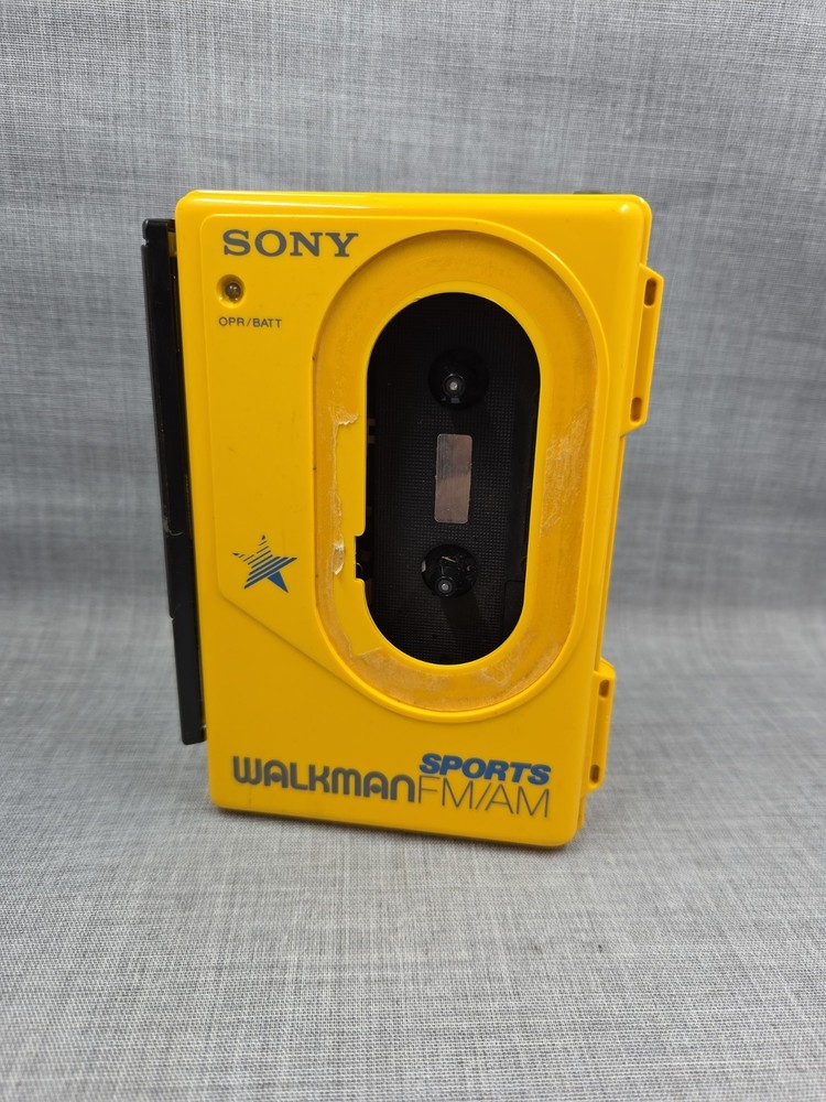 Sony Sports Walkman Radio Cassette Player WM-F45 Tested Working