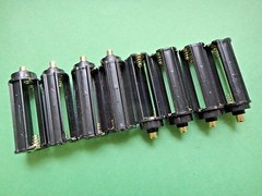 8X 3-AAA Battery Holder Cylindrical Round Circular Case Plastic 18650 Flashlight