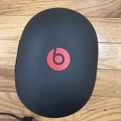 Beats by Dr. Dre Solo Wireless Over the Ear Headphones – Space Gray