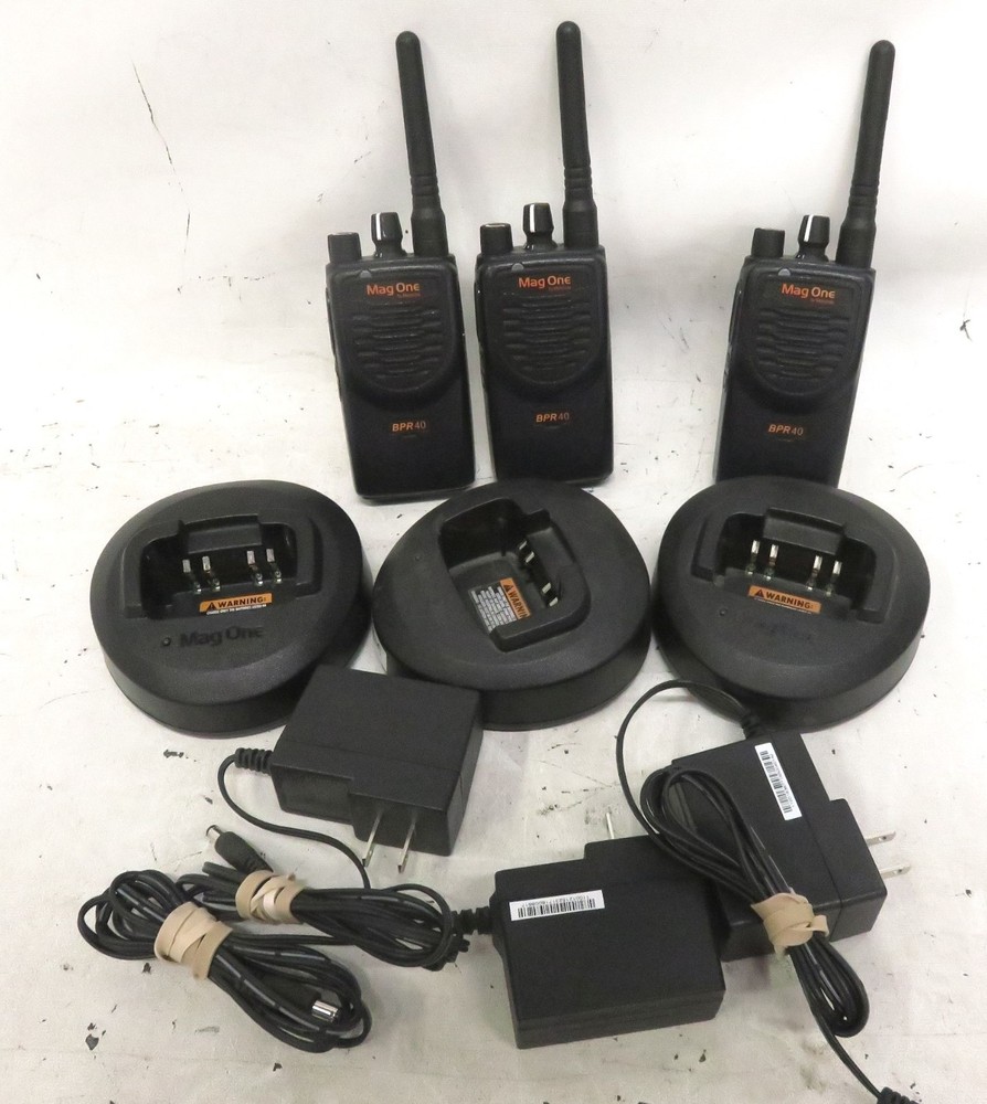 Motorola MagOne BPR40 Radio AAH84RCS8AA1AN 450 – 470MHz * 3x Lot, NO BATTERIES
