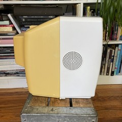 JVC Mastercommand C-13WL513” CRT VTG Retro Gaming Television White & Yellow 1994