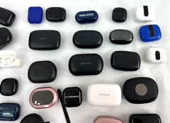 LOT of 50 Skullcandy MPOW ONN TOZO Generic In-ear Bluetooth Earbuds (1)