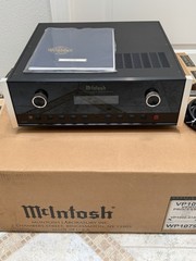 McIntosh VP1000 High End Video Processor HDMI Upscaler Switcher Audiophile